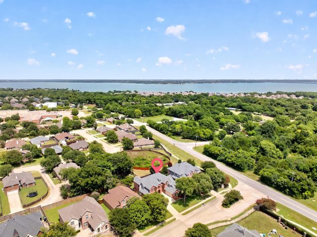 9506 Pinehurst Drive, Rowlett, TX 75089