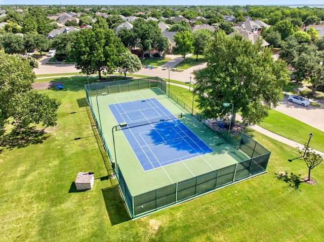 9506 Pinehurst Drive, Rowlett, TX 75089