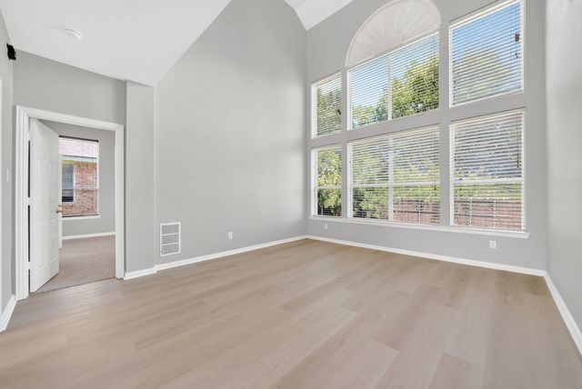 9506 Pinehurst Drive, Rowlett, TX 75089