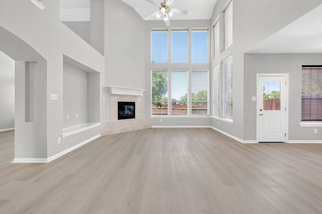 9506 Pinehurst Drive, Rowlett, TX 75089