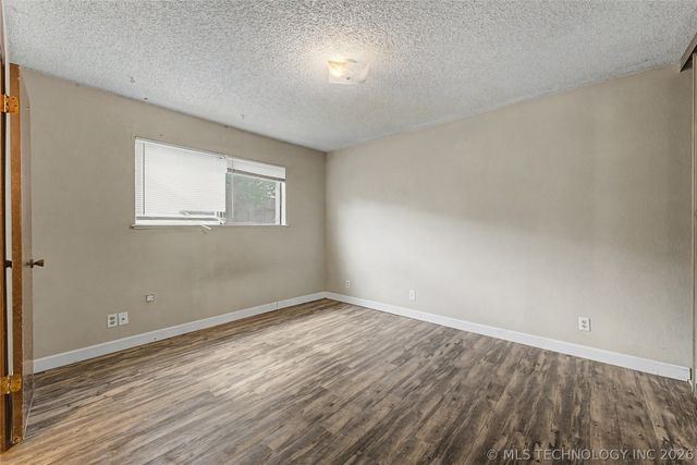 10933 E 16th Street, Tulsa, OK 74128