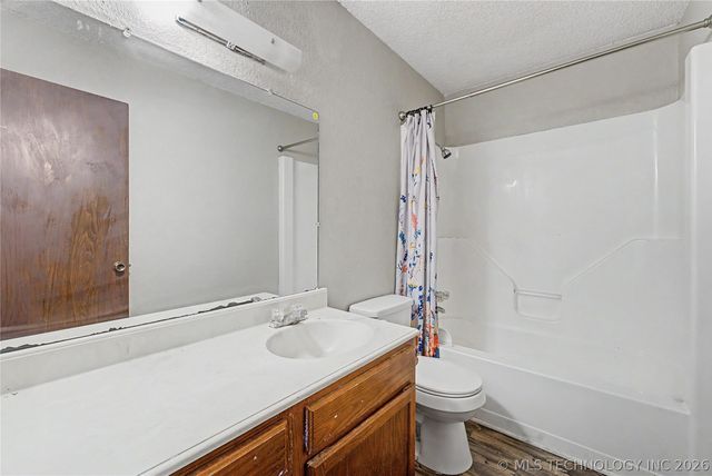 10933 E 16th Street, Tulsa, OK 74128