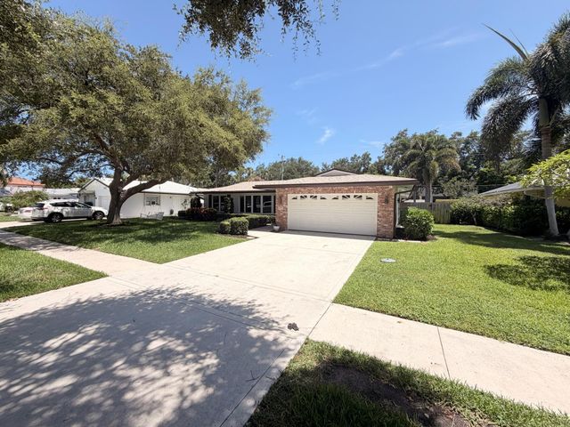 1390 NW 4th Street, Boca Raton, FL 33486