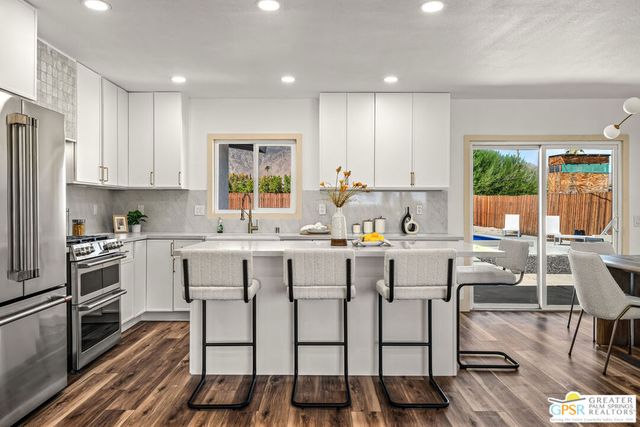 2225 Marguerite Street, Palm Springs, CA 92264