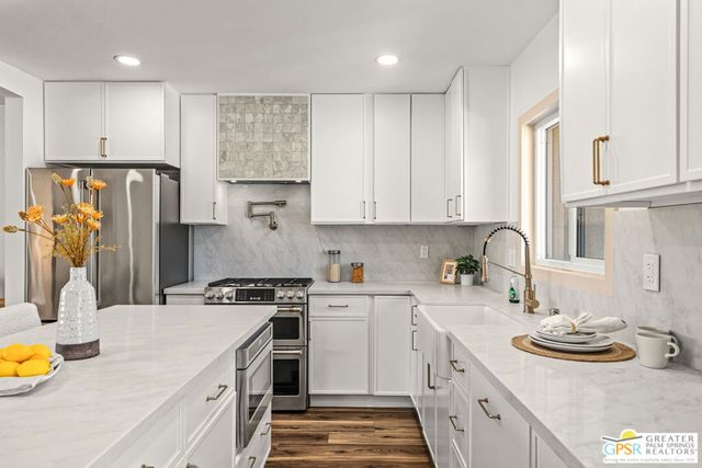2225 Marguerite Street, Palm Springs, CA 92264