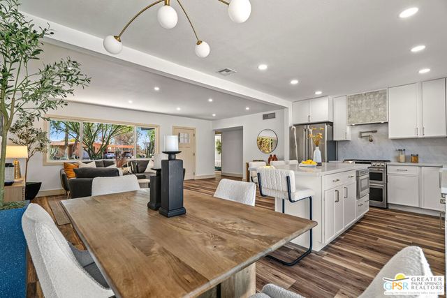 2225 Marguerite Street, Palm Springs, CA 92264
