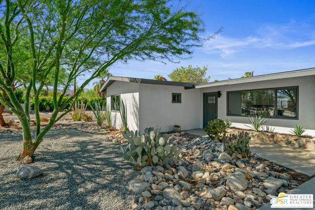 2225 Marguerite Street, Palm Springs, CA 92264