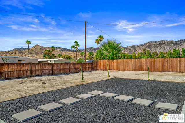2225 Marguerite Street, Palm Springs, CA 92264