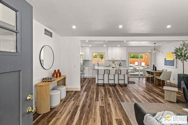 2225 Marguerite Street, Palm Springs, CA 92264