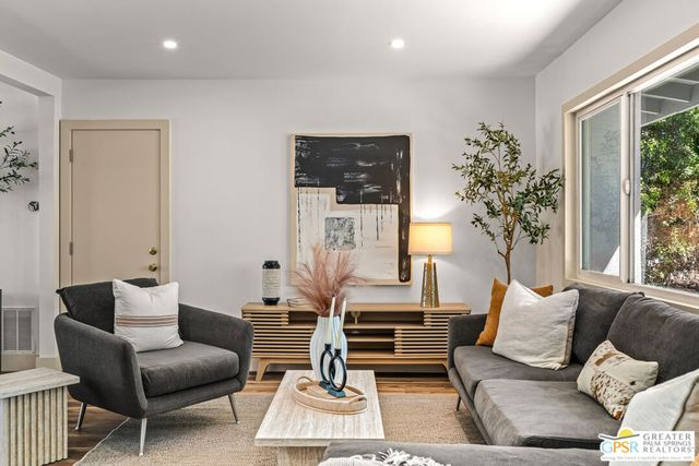 2225 Marguerite Street, Palm Springs, CA 92264