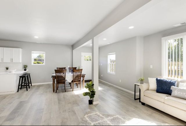 1181 Porter Street, Gary, IN 46406