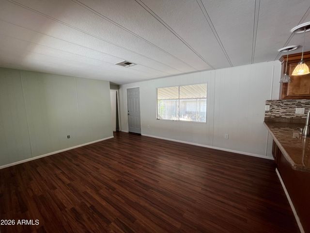 10960 N 67TH Avenue 33, Glendale, AZ 85304