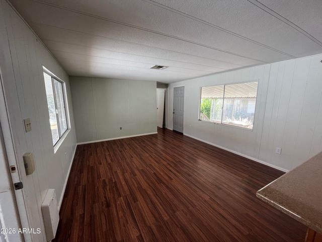 10960 N 67TH Avenue 33, Glendale, AZ 85304