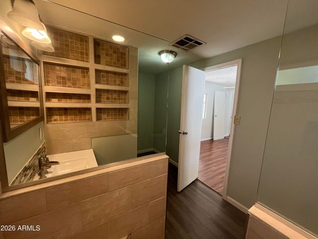 10960 N 67TH Avenue 33, Glendale, AZ 85304