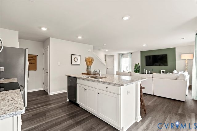 3800 Crow's Nest Ct, Hopewell, VA 23860