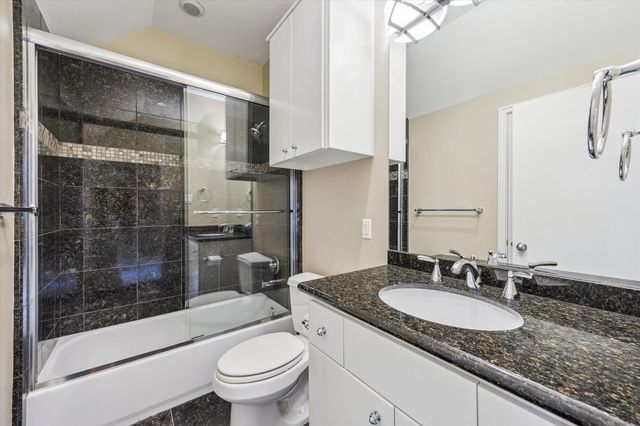 4013 Ella Lee Lane, Houston, TX 77027