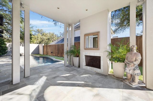 4013 Ella Lee Lane, Houston, TX 77027