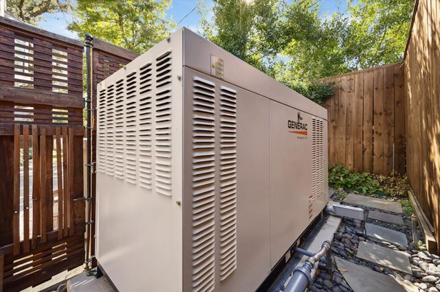 4013 Ella Lee Lane, Houston, TX 77027