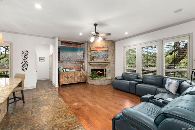 921 GREAT TREE DR, San Antonio, TX 78260