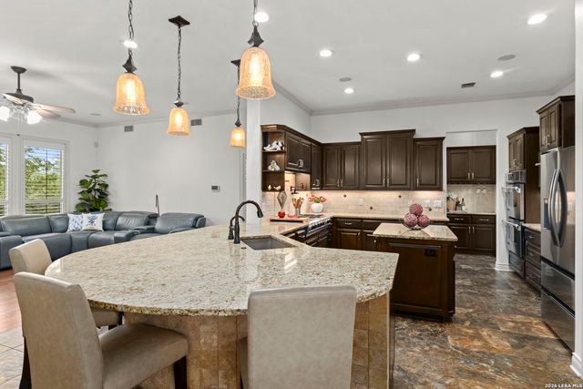921 GREAT TREE DR, San Antonio, TX 78260