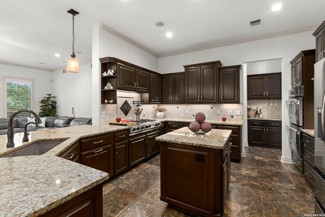 921 GREAT TREE DR, San Antonio, TX 78260