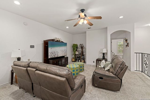 921 GREAT TREE DR, San Antonio, TX 78260