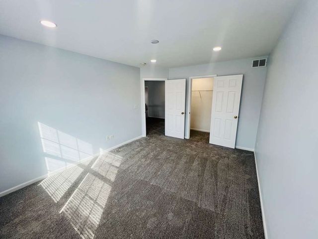 5 Player Court, Bolingbrook, IL 60490