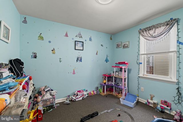 3105 NEWPORTVILLE RD, Bristol, PA 19007