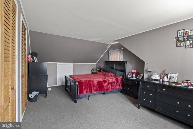 3105 NEWPORTVILLE RD, Bristol, PA 19007