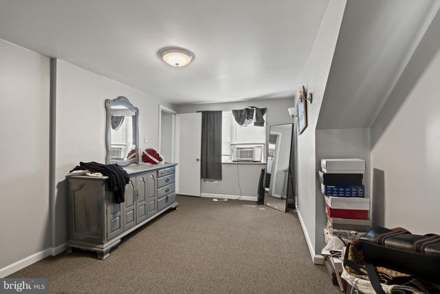 3105 NEWPORTVILLE RD, Bristol, PA 19007