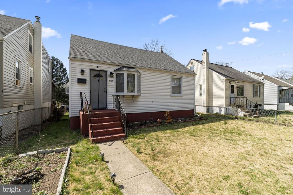 3105 NEWPORTVILLE RD, Bristol, PA 19007