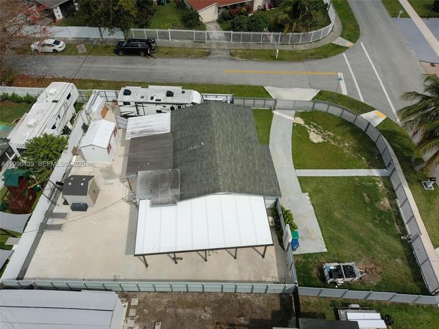 12001 SW 176th Ter, Miami, FL 33177