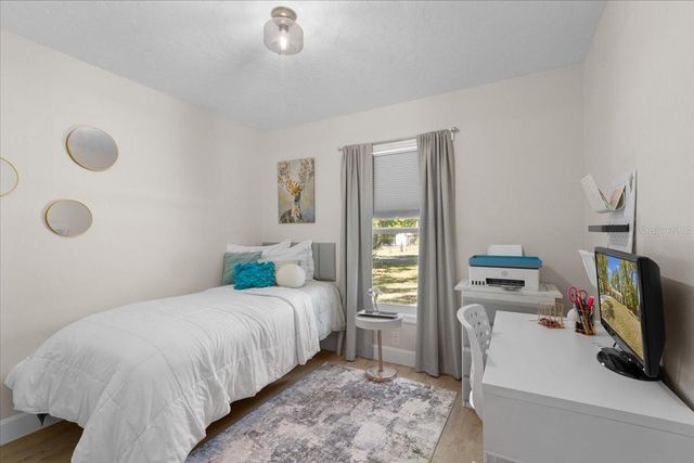 606 WILSON STREET, Wildwood, FL 34785