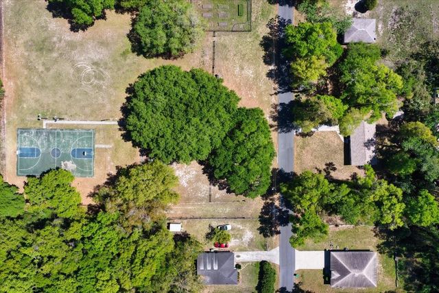 606 WILSON STREET, Wildwood, FL 34785