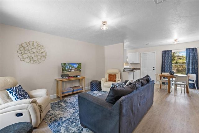 606 WILSON STREET, Wildwood, FL 34785