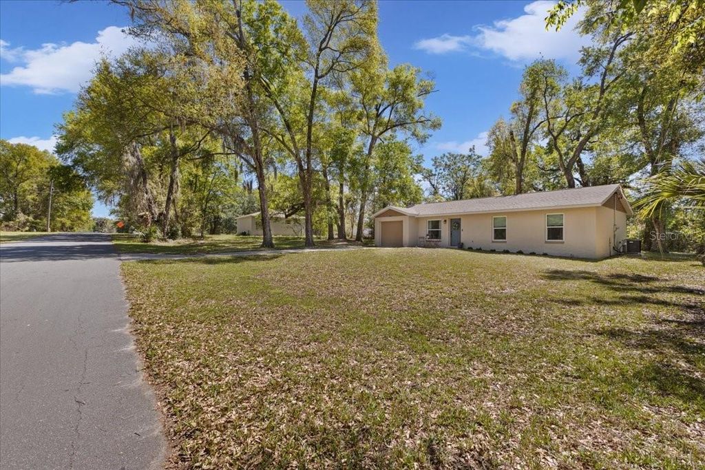 Image 2 of property listing at 606 WILSON STREET, Wildwood, FL 34785