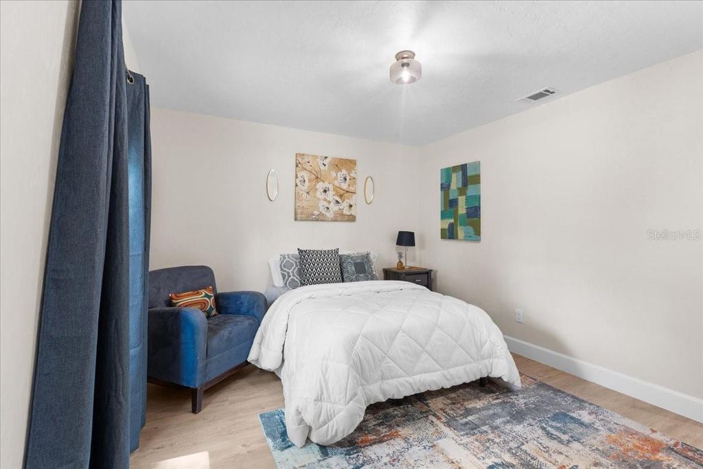 Image 14 of property listing at 606 WILSON STREET, Wildwood, FL 34785