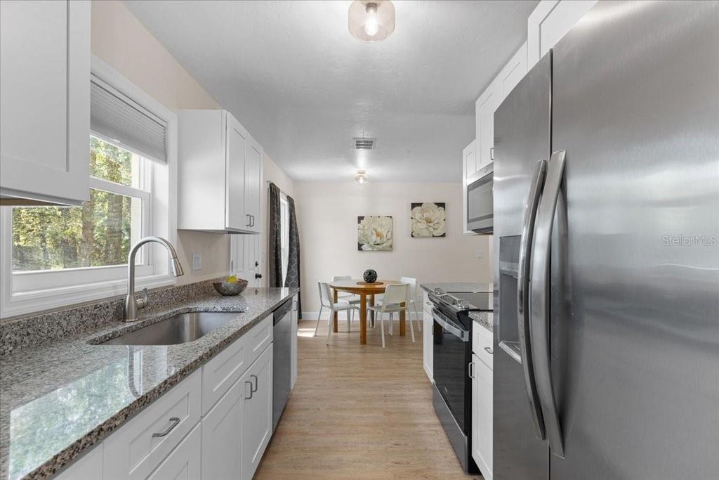 Image 6 of property listing at 606 WILSON STREET, Wildwood, FL 34785