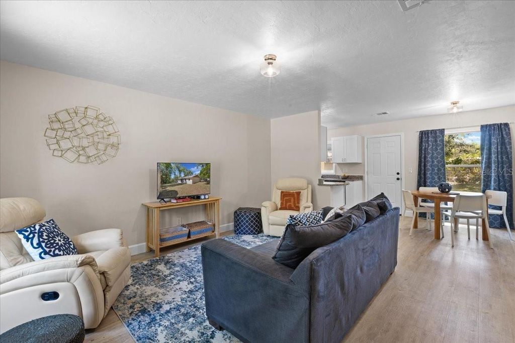 Image 8 of property listing at 606 WILSON STREET, Wildwood, FL 34785