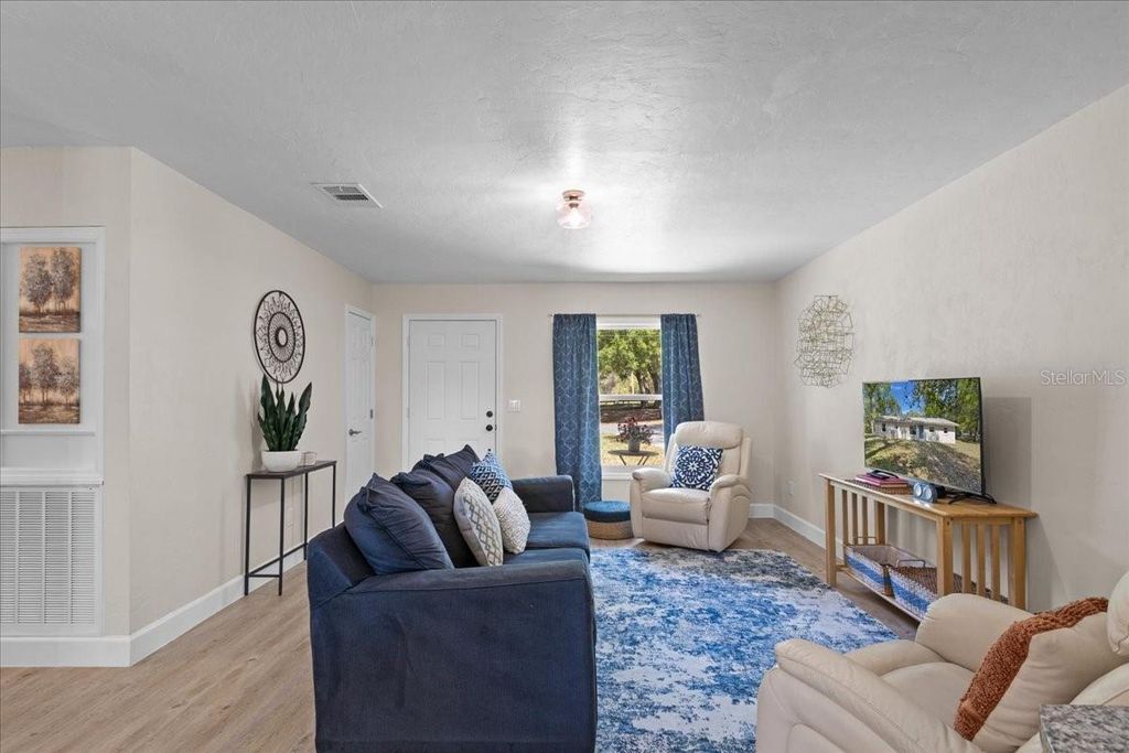 Image 10 of property listing at 606 WILSON STREET, Wildwood, FL 34785