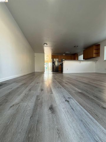 1317 Garvin Ave, Richmond, CA 94801