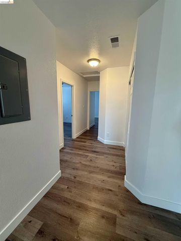 1317 Garvin Ave, Richmond, CA 94801