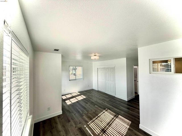 1317 Garvin Ave, Richmond, CA 94801