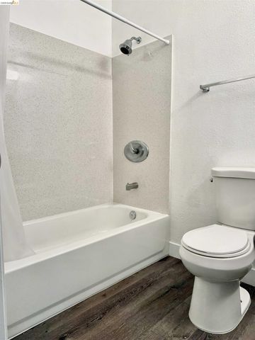 1317 Garvin Ave, Richmond, CA 94801