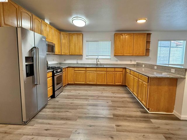 1317 Garvin Ave, Richmond, CA 94801
