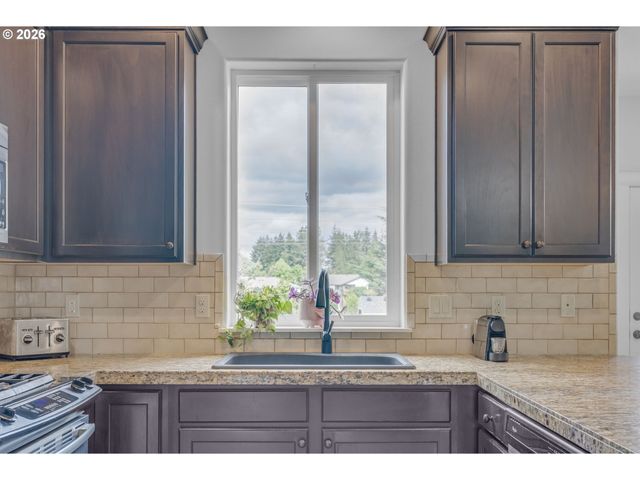 14113 PASSAGE Pkwy, Oregon City, OR 97045