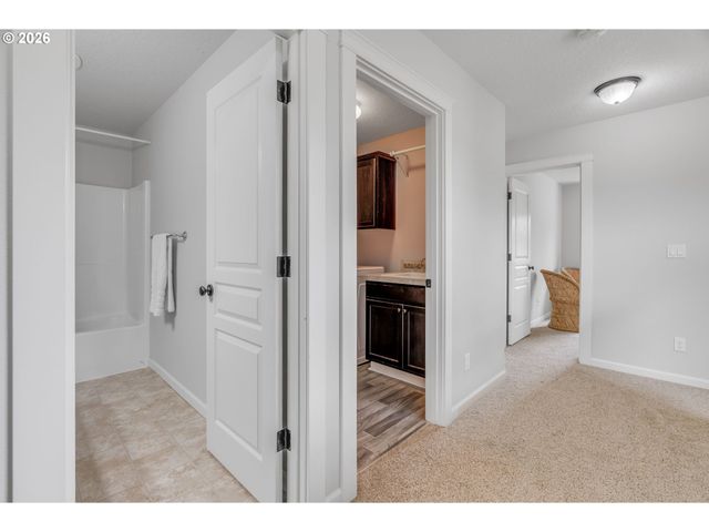 14113 PASSAGE Pkwy, Oregon City, OR 97045