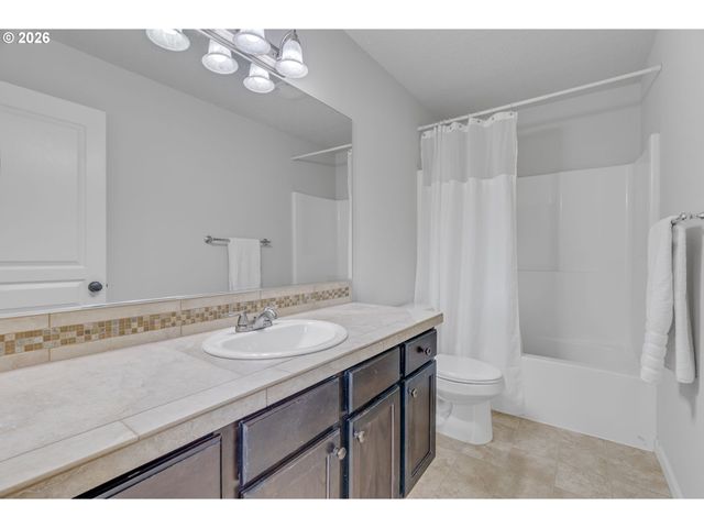 14113 PASSAGE Pkwy, Oregon City, OR 97045