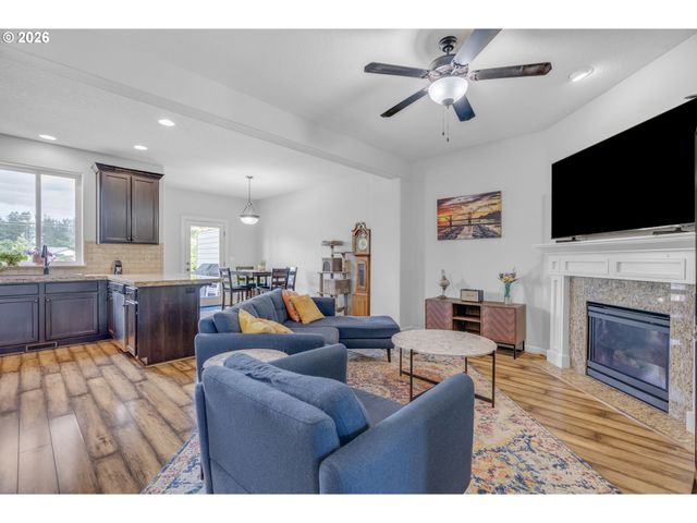 14113 PASSAGE Pkwy, Oregon City, OR 97045