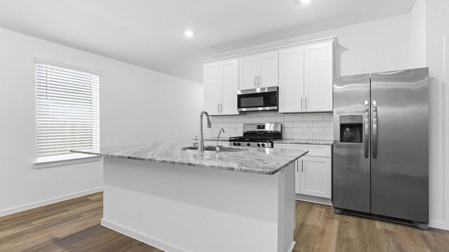 3413 Wild Mustang Street, League City, TX 77511